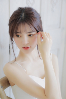 VIDEOS 18 娇小